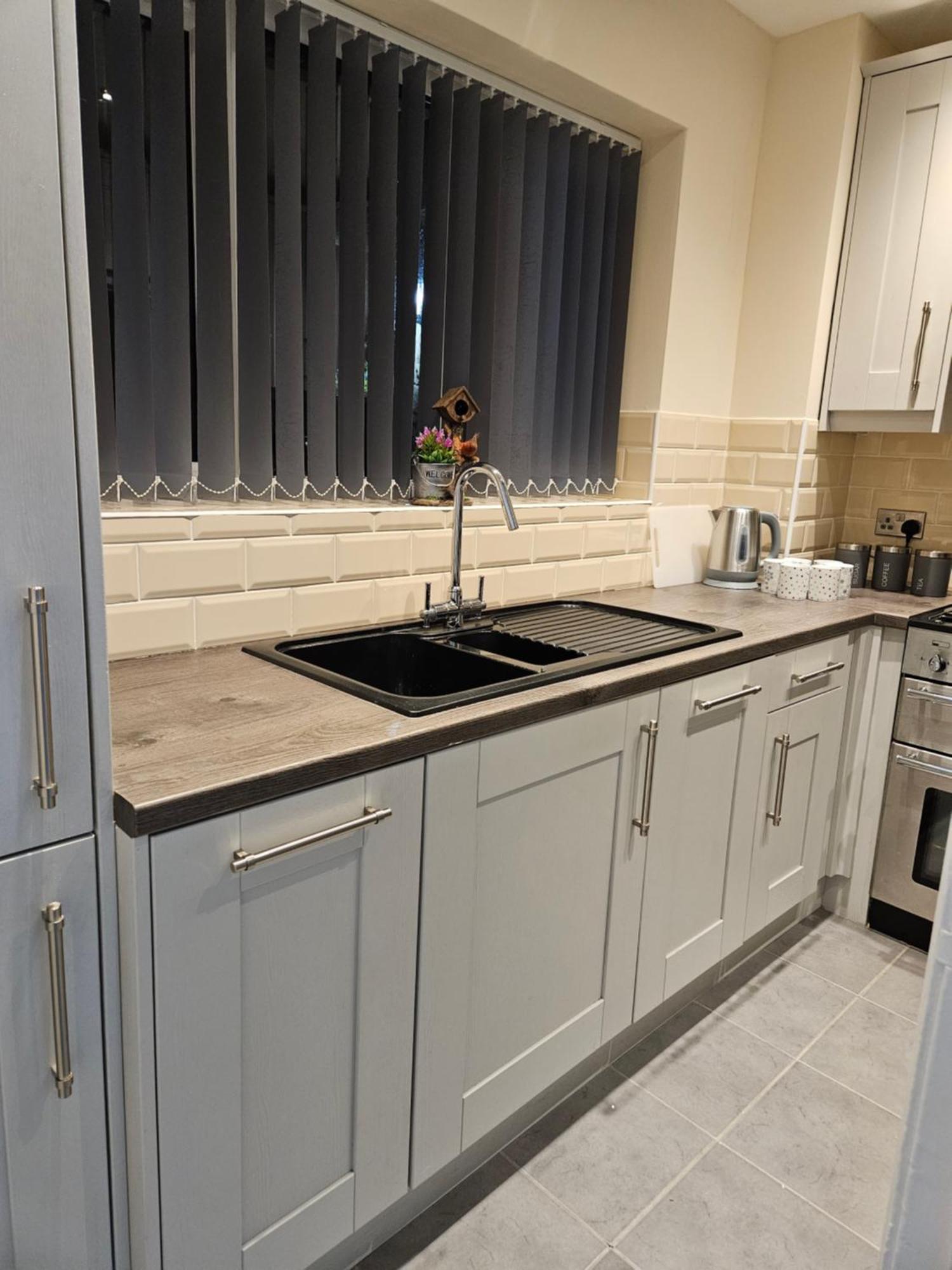 Lister Park Bradford 2Bed Detached Cottage House Parking Cinema Screen Games Room Exterior photo