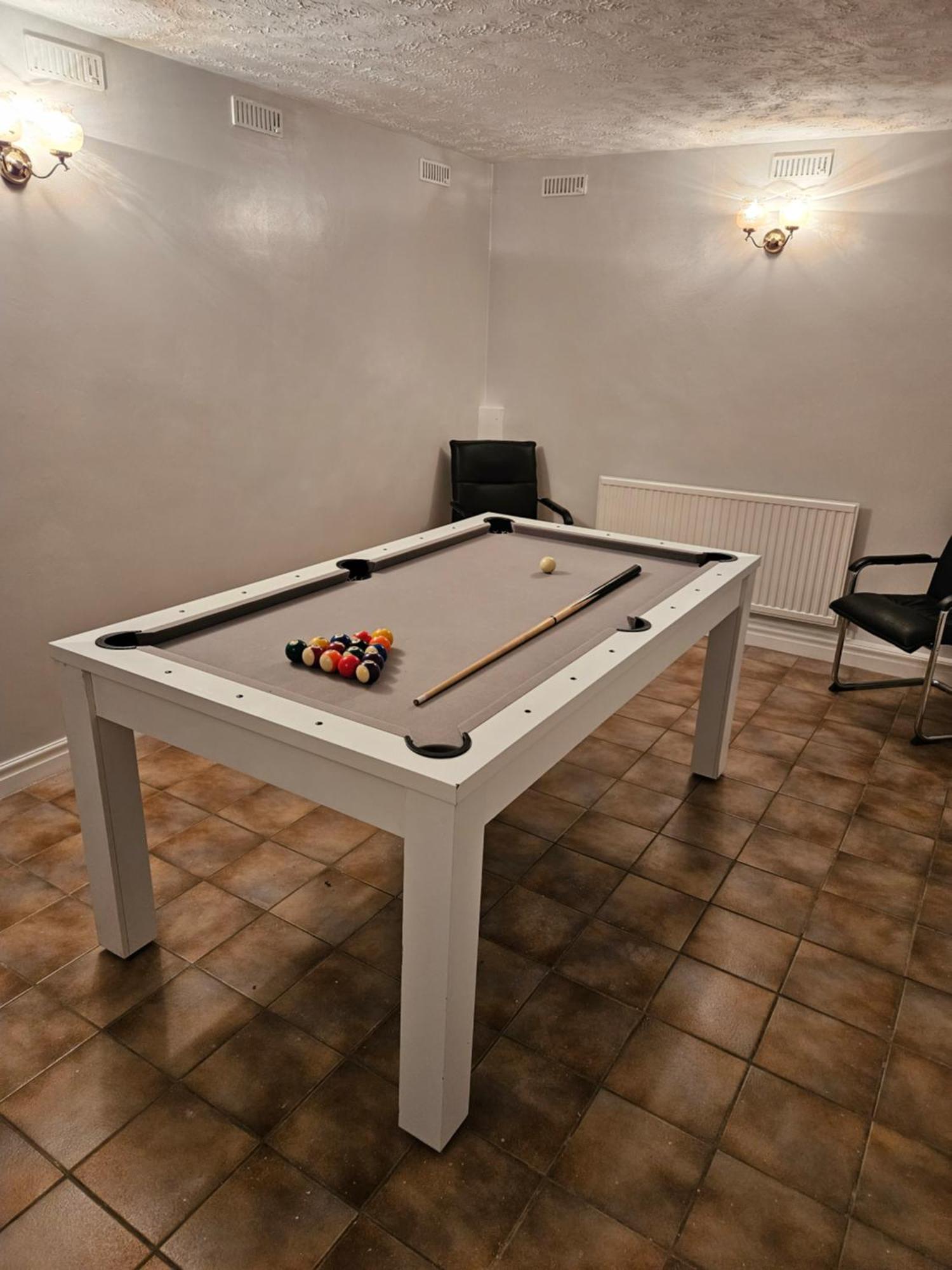Lister Park Bradford 2Bed Detached Cottage House Parking Cinema Screen Games Room Exterior photo