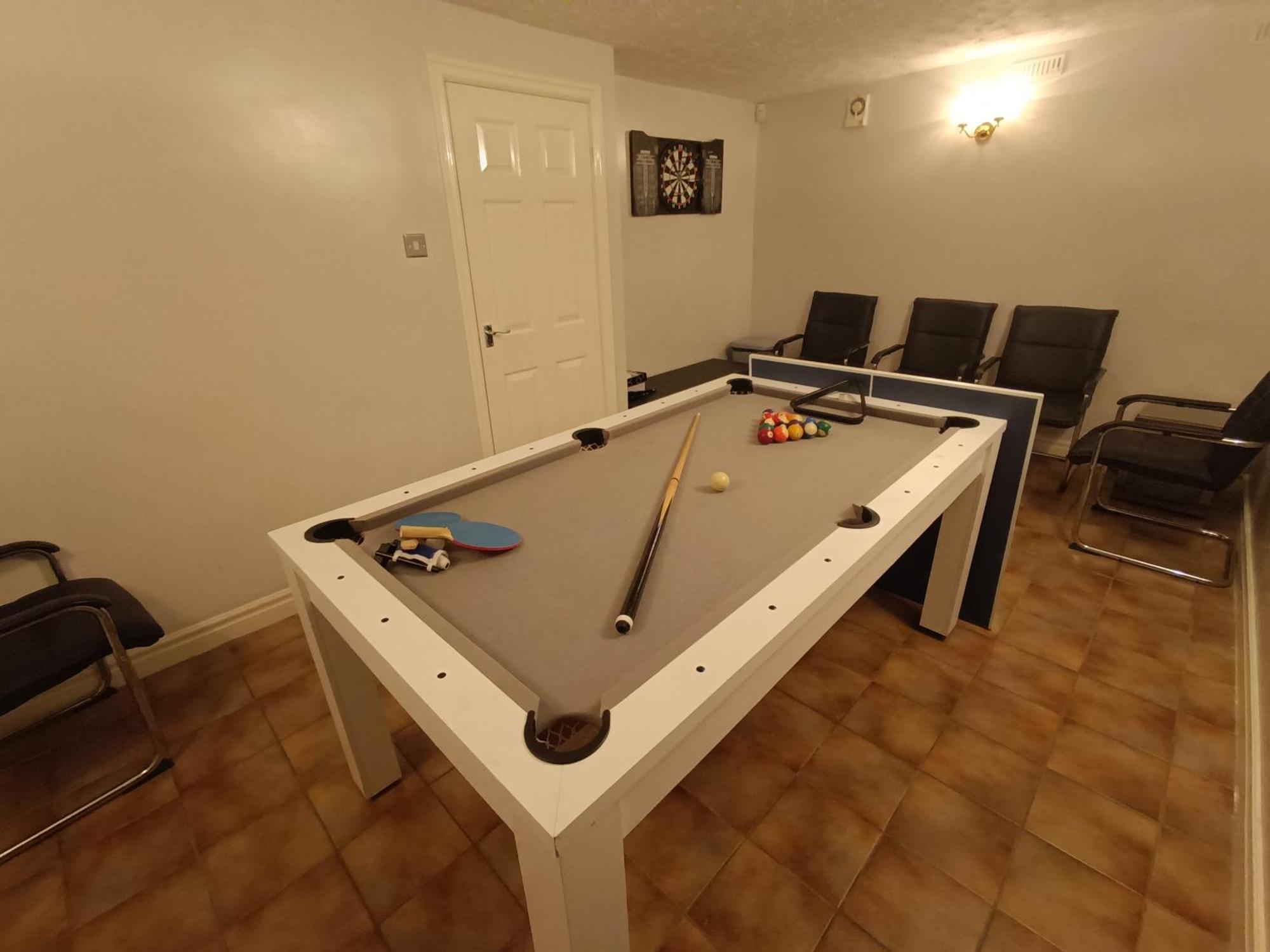 Lister Park Bradford 2Bed Detached Cottage House Parking Cinema Screen Games Room Exterior photo